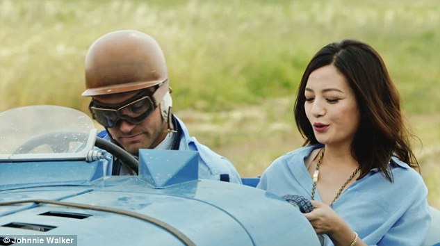 Jude Law and Zhao Wei prepare for the road.